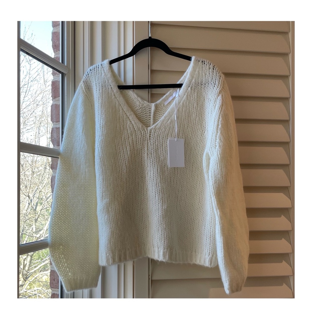 NWT Helmut Lang Wide Double V-Neck Chunky Knit Sweater in Ivory - Picture 12 of 15